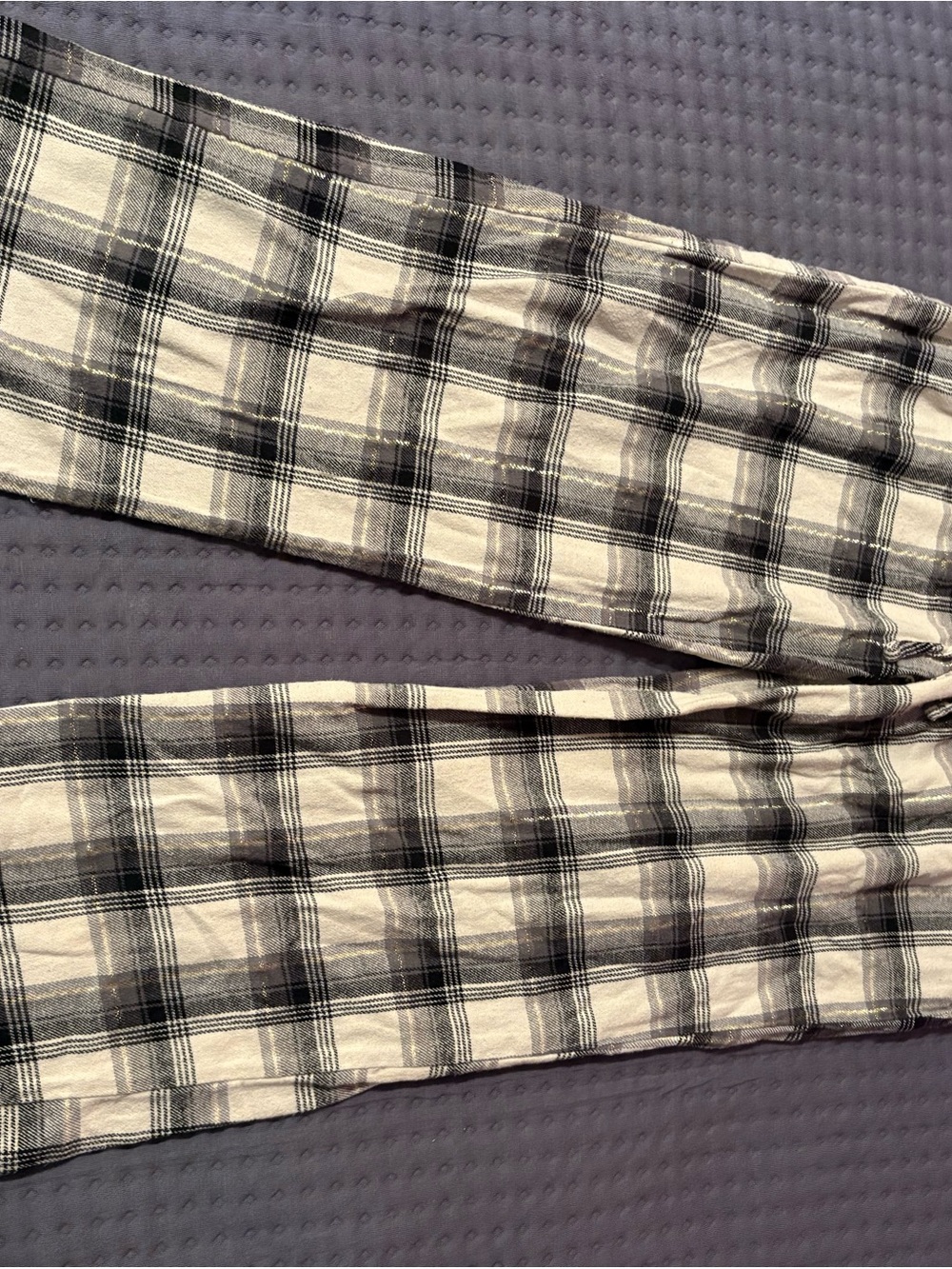 GAP Black and White and gold Plaid sleep pants size medium